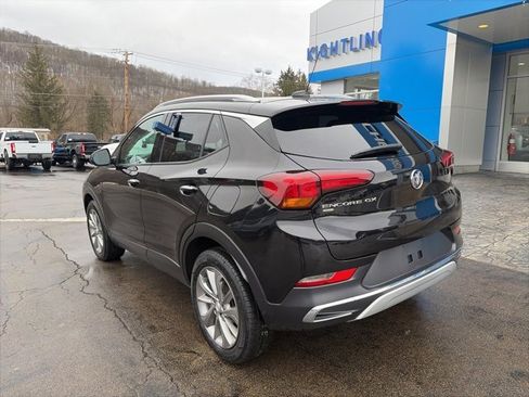 Used 2022 Buick Encore GX Essence w/ Experience Buick Package image 6