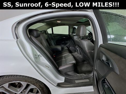 Used 2016 Chevrolet SS image 29