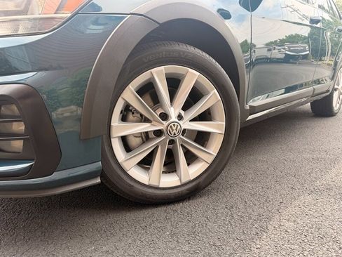 Used 2019 Volkswagen Golf Alltrack SE AWD/4WD image 6