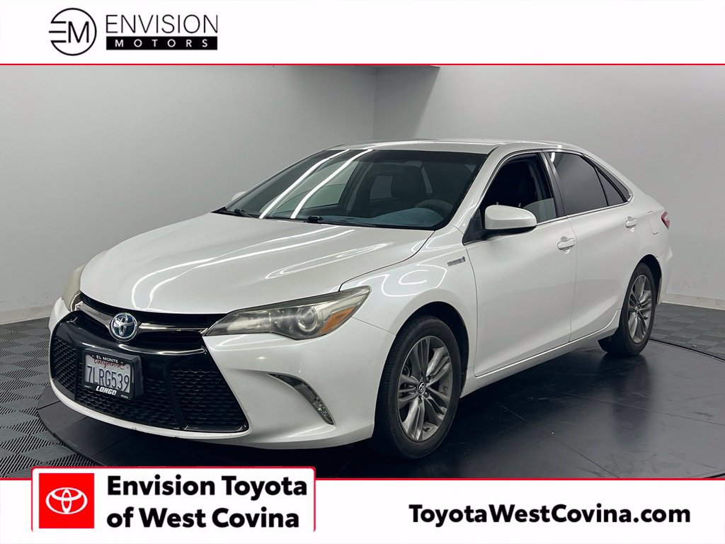 Used 2015 Toyota Camry SE FWD image 1