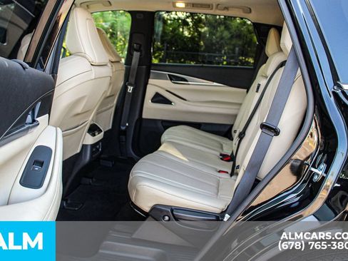 Used 2023 INFINITI QX60 Luxe w/ Performance Audio Package FWD image 11