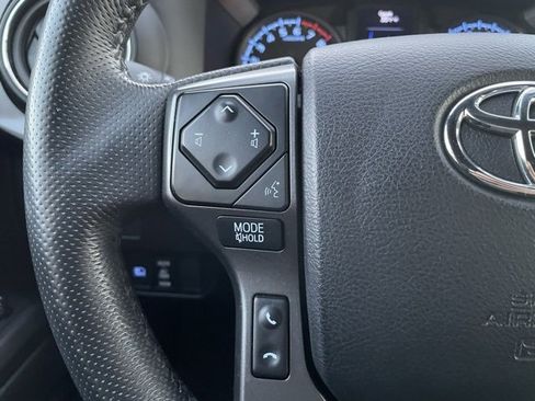 Used 2022 Toyota Tacoma SR5 image 5