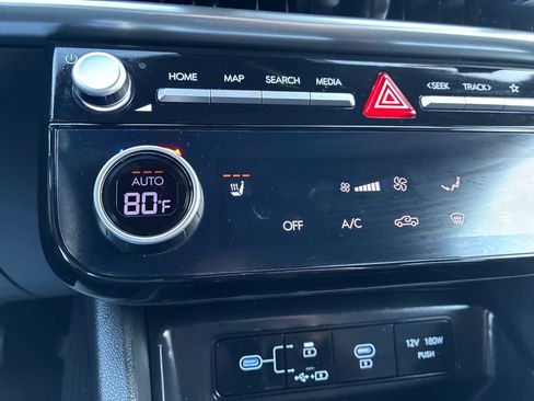 Used 2025 Hyundai Santa Cruz SEL AWD/4WD image 26