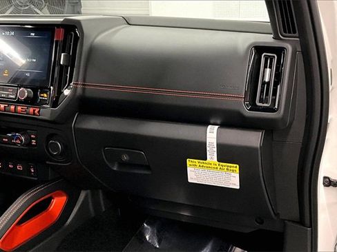 New 2025 Nissan Frontier PRO-4X w/ Pro Convenience Package image 31