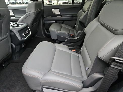 New 2025 Ford Expedition Active image 26