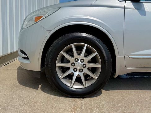 Used 2017 Buick Enclave Leather AWD/4WD image 39