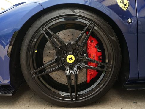 Used 2020 Ferrari F8 Tributo image 33