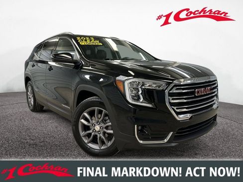 Certified 2023 GMC Terrain SLT w/ LPO, Floor Liner Package image 1