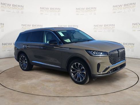 New 2026 Lincoln Aviator AWD image 7