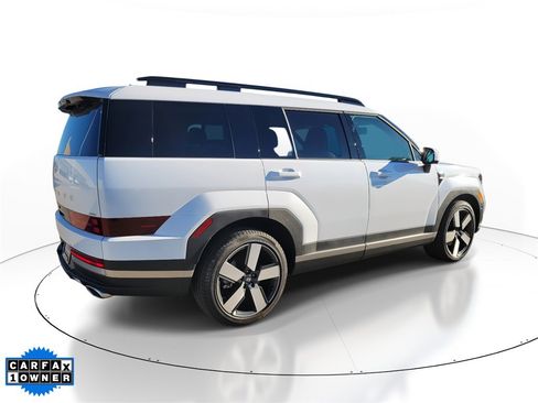 Used 2024 Hyundai Santa Fe Limited image 4