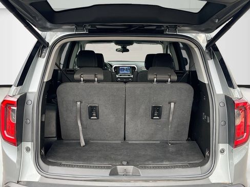 Used 2023 GMC Acadia SLE w/ Driver Convenience Package FWD image 27