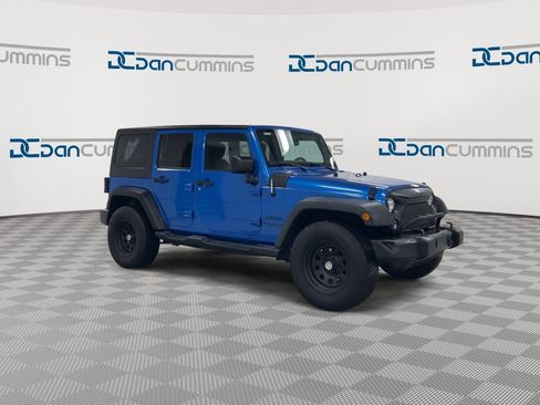 Used 2016 Jeep Wrangler Unlimited Sport w/ Quick Order Package 24S AWD/4WD image 2