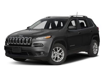 Used 2017 Jeep Cherokee Latitude w/ Cold Weather Group