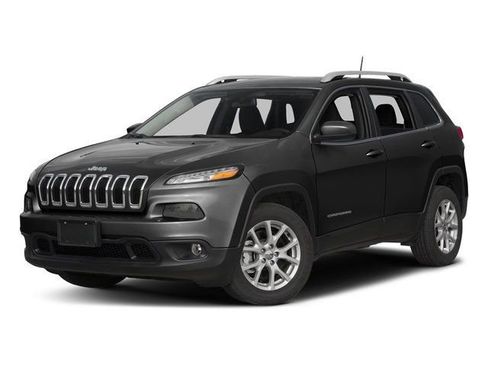 Used 2017 Jeep Cherokee Latitude w/ Cold Weather Group AWD/4WD image 1