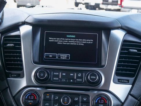 Used 2019 Chevrolet Tahoe 4WD w/ Enhanced Driver Alert Package image 13