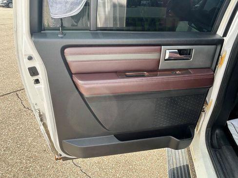 Used 2017 Ford Expedition Max Platinum AWD/4WD image 14