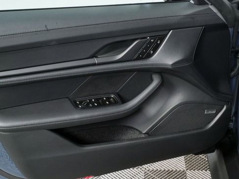 New 2026 Porsche Taycan image 6