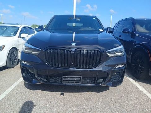 Used 2020 BMW X5 M50i w/ Premium Package AWD/4WD image 2