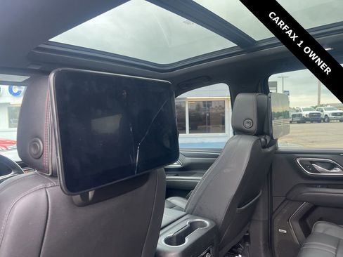 Used 2023 Chevrolet Suburban RST w/ Luxury Package AWD/4WD image 12