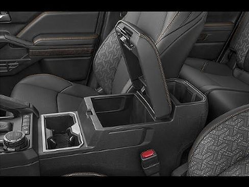 Used 2024 Toyota Tacoma Limited w/ Limited Package (LT) AWD/4WD image 40