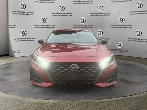 Used 2024 Nissan Altima 2.5 SR image 8