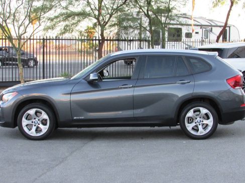 Used 2013 BMW X1 sDrive28i image 3