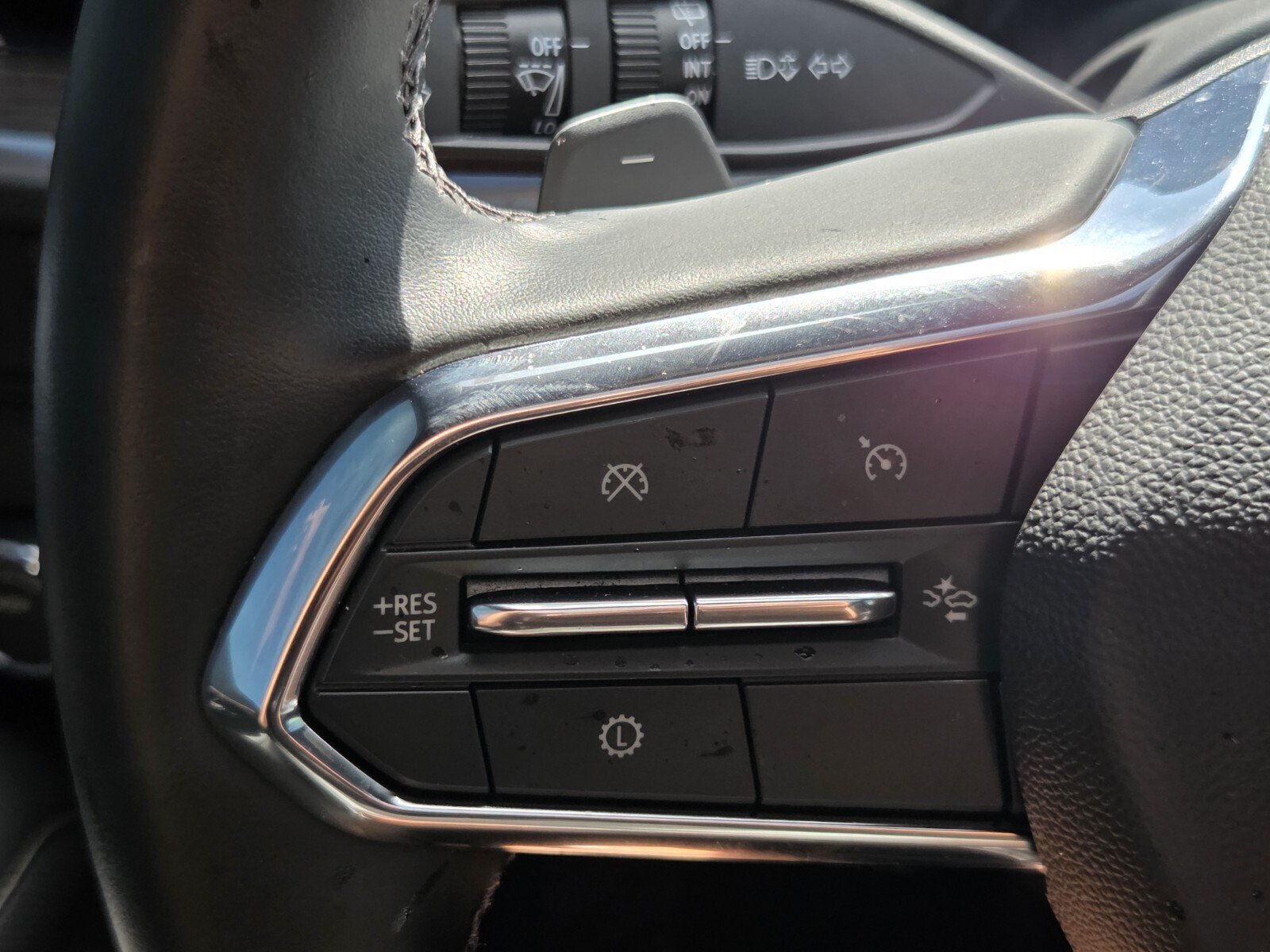 New 2027 Chevrolet Equinox LT w/ Convenience Package II FWD image 22
