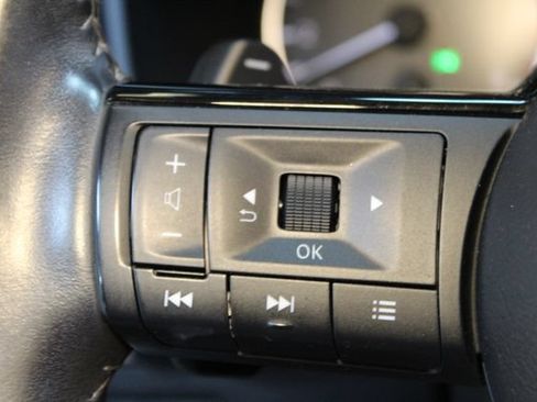 Used 2021 Nissan Rogue SV AWD/4WD image 23
