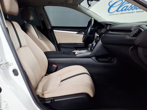 Used 2019 Honda Civic EX image 12
