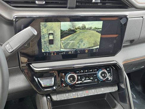 New 2026 GMC Sierra 2500 AT4 w/ AT4 Premium Plus Package AWD/4WD image 22