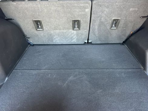 Used 2020 GMC Terrain SLE FWD image 17