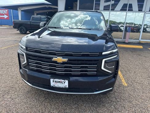 Used 2025 Chevrolet Tahoe High Country AWD/4WD image 8