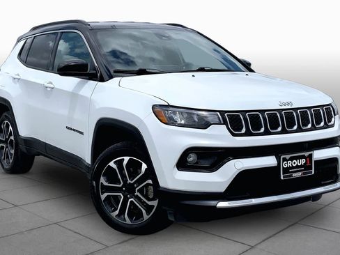 Used 2024 Jeep Compass Limited AWD/4WD image 3