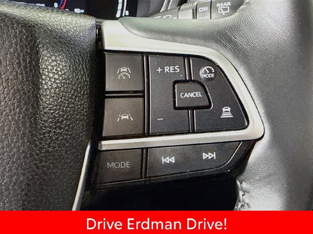 Used 2024 Toyota Grand Highlander AWD image 14