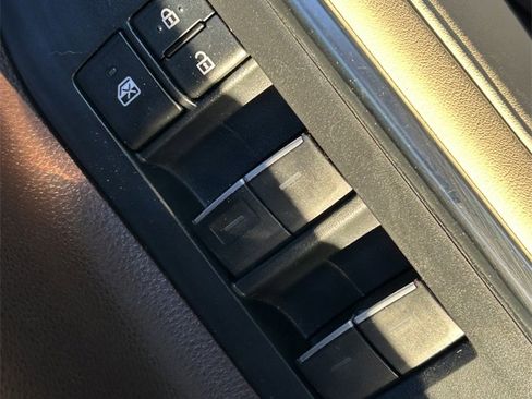 Certified 2022 Toyota Highlander Platinum image 24