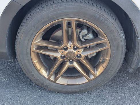 Used 2018 Hyundai Santa Fe Limited image 14