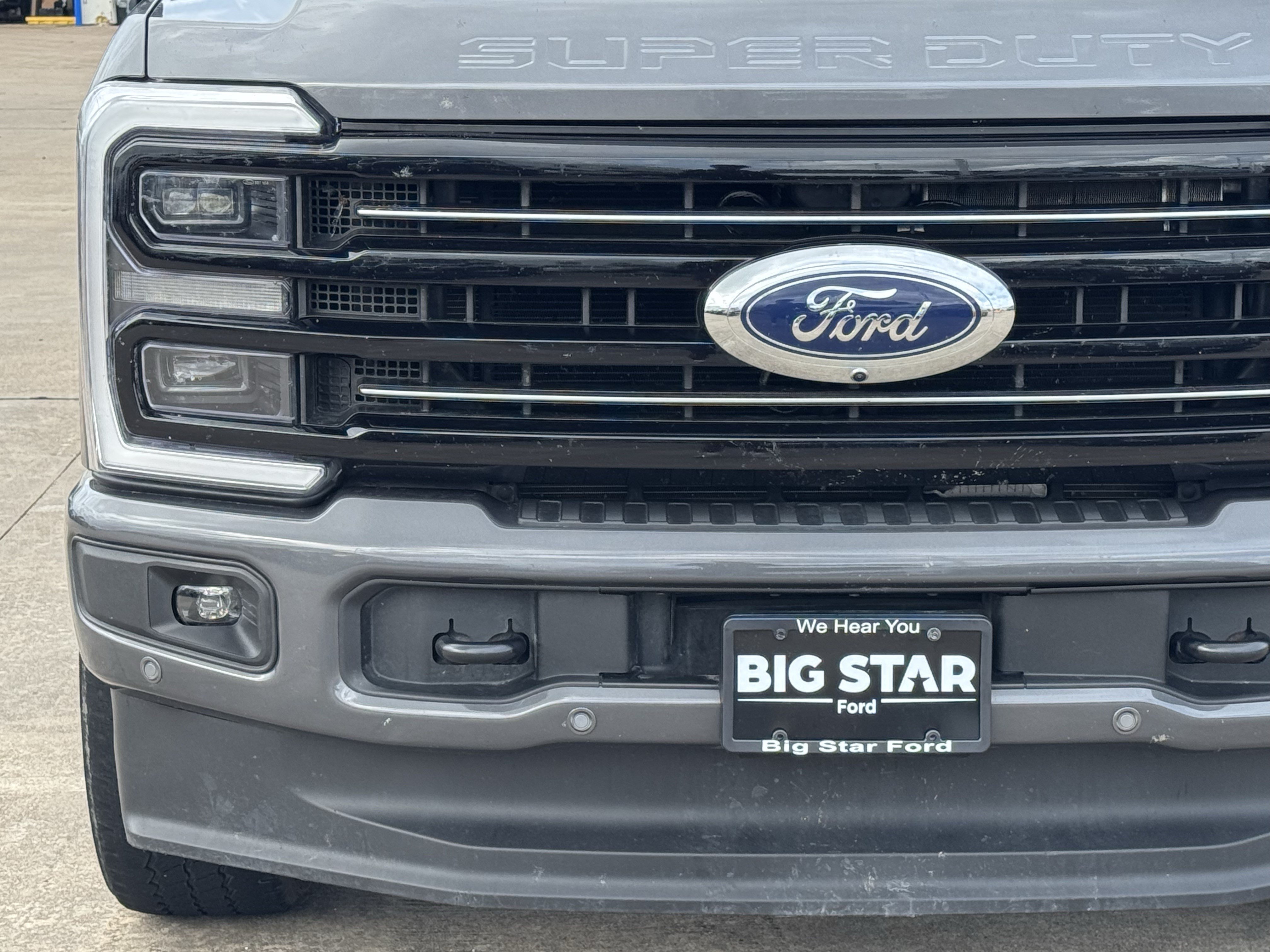 Used 2025 Ford F250 Platinum w/ FX4 Off-Road Package AWD/4WD image 12