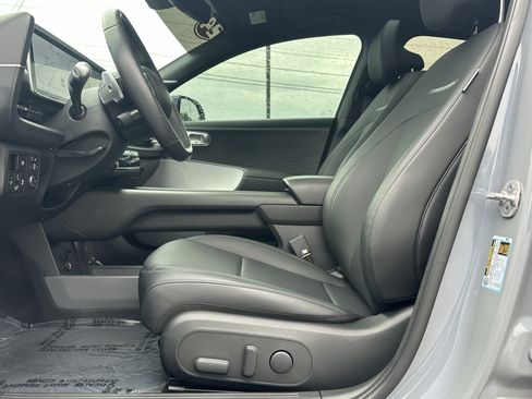 Used 2024 Hyundai Ioniq 6 Limited RWD image 9