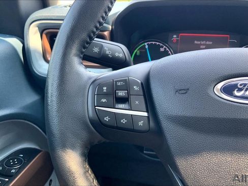 Used 2022 Ford Maverick Lariat w/ Lariat Luxury Package FWD image 19
