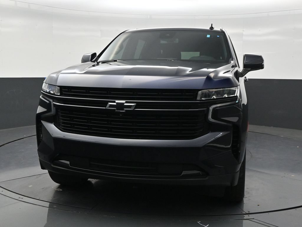 Used 2024 Chevrolet Suburban RST w/ Luxury Package RWD image 8