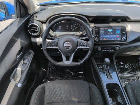Certified 2022 Nissan Kicks SV FWD image 16