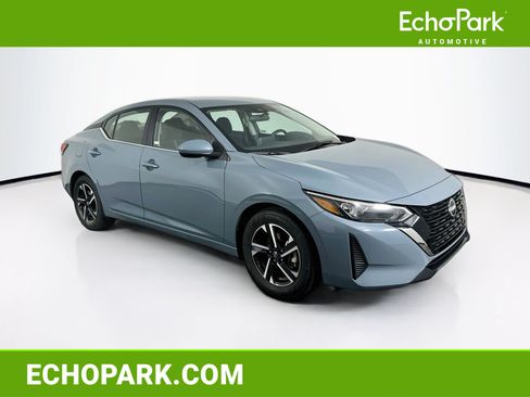 Used 2025 Nissan Sentra SV FWD image 1