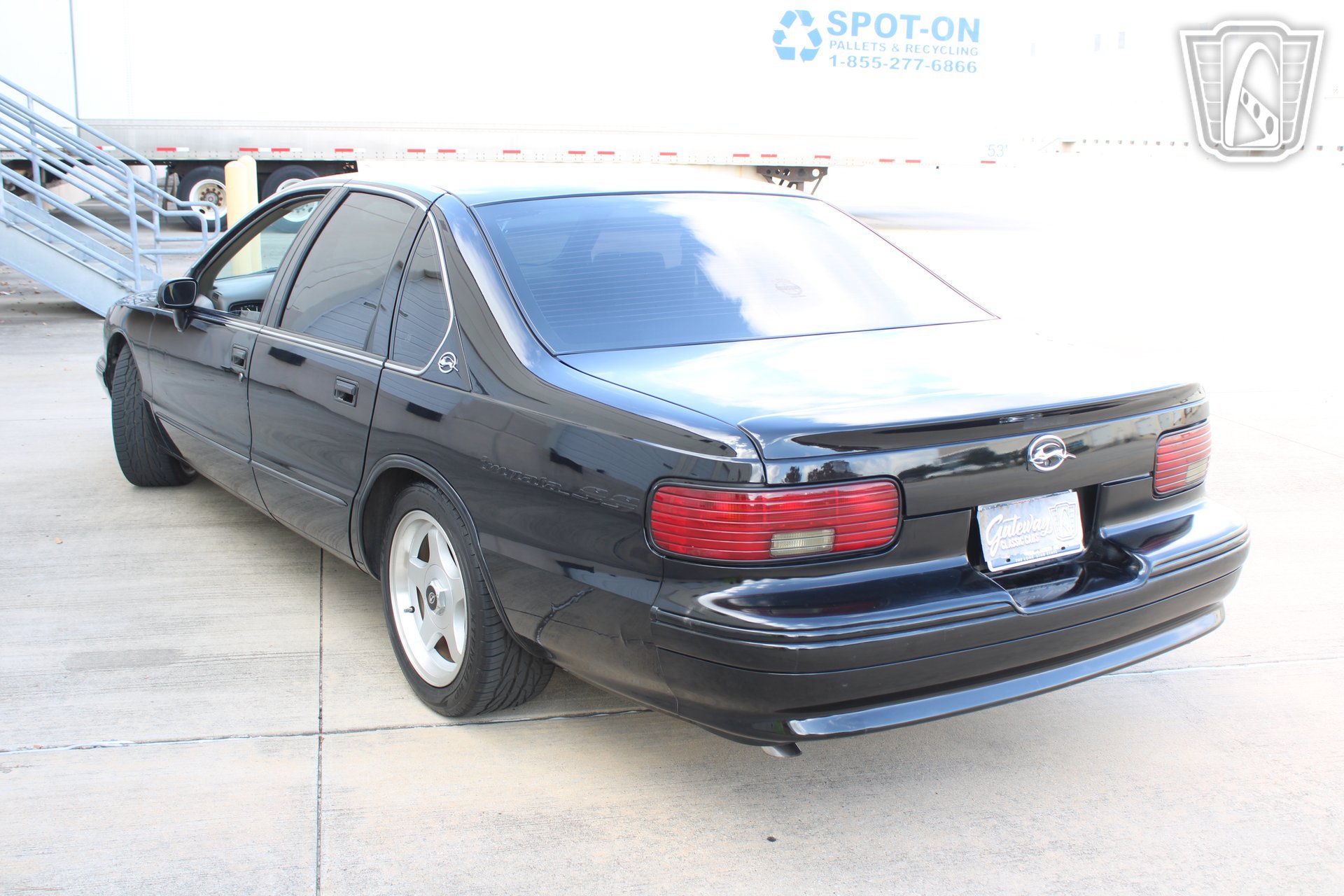 Used 1994 Chevrolet Caprice SS RWD image 15