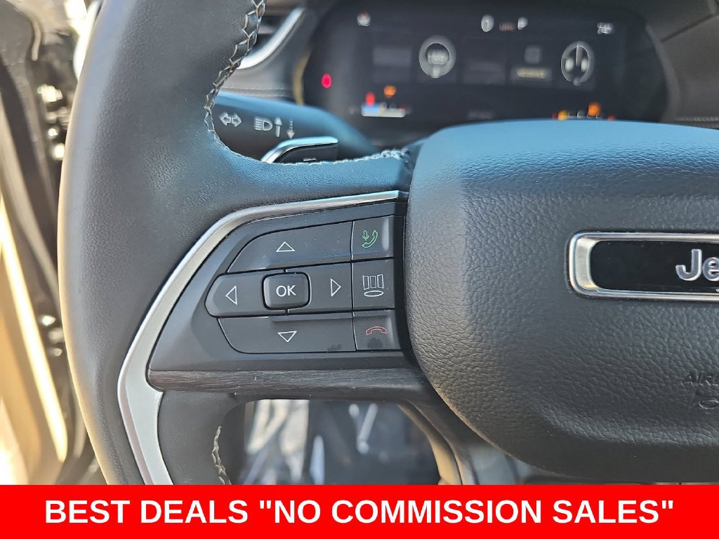 Used 2023 Jeep Grand Cherokee L Limited w/ Luxury Tech Group II AWD/4WD image 18
