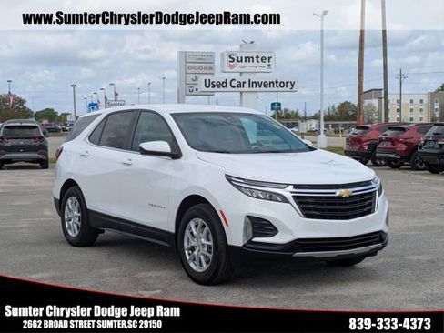 Used 2024 Chevrolet Equinox LT image 1