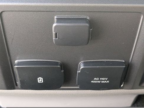 Used 2019 Ford F150 XLT w/ Equipment Group 302A Luxury image 15