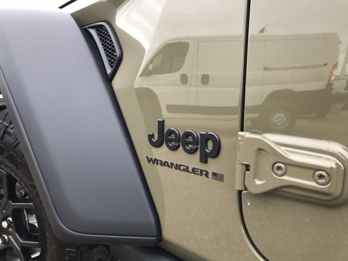 New 2026 Jeep Wrangler Sport AWD/4WD image 10