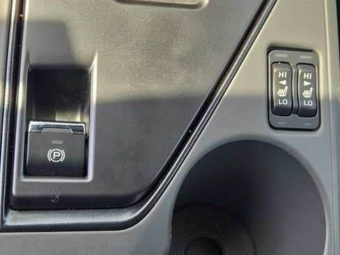 Certified 2026 Subaru Crosstrek 2.5i Premium AWD/4WD image 26