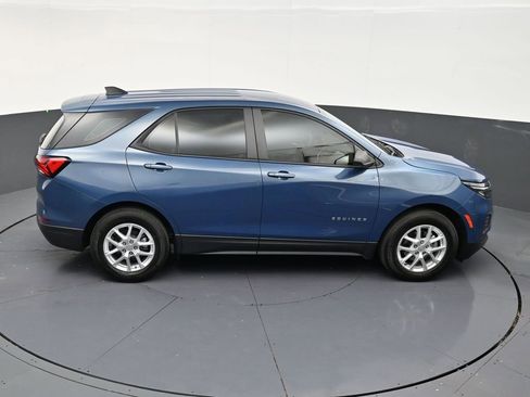Used 2024 Chevrolet Equinox LS FWD image 18