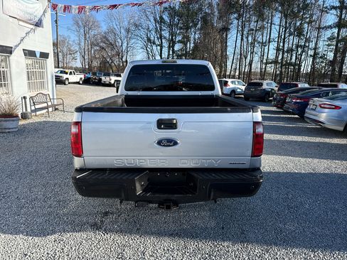 Used 2015 Ford F250 XL w/ Power Equipment Group image 4